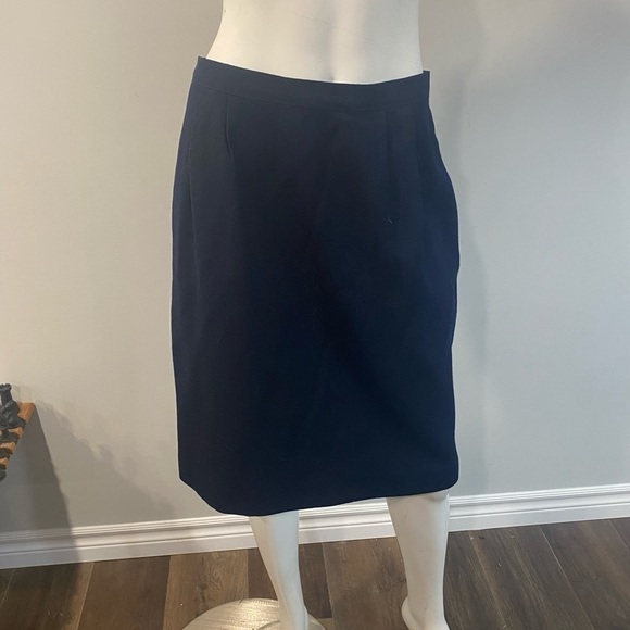 Wool navy blue pencil skirt size 10 lined pleats zipper back - Picture 1 of 5